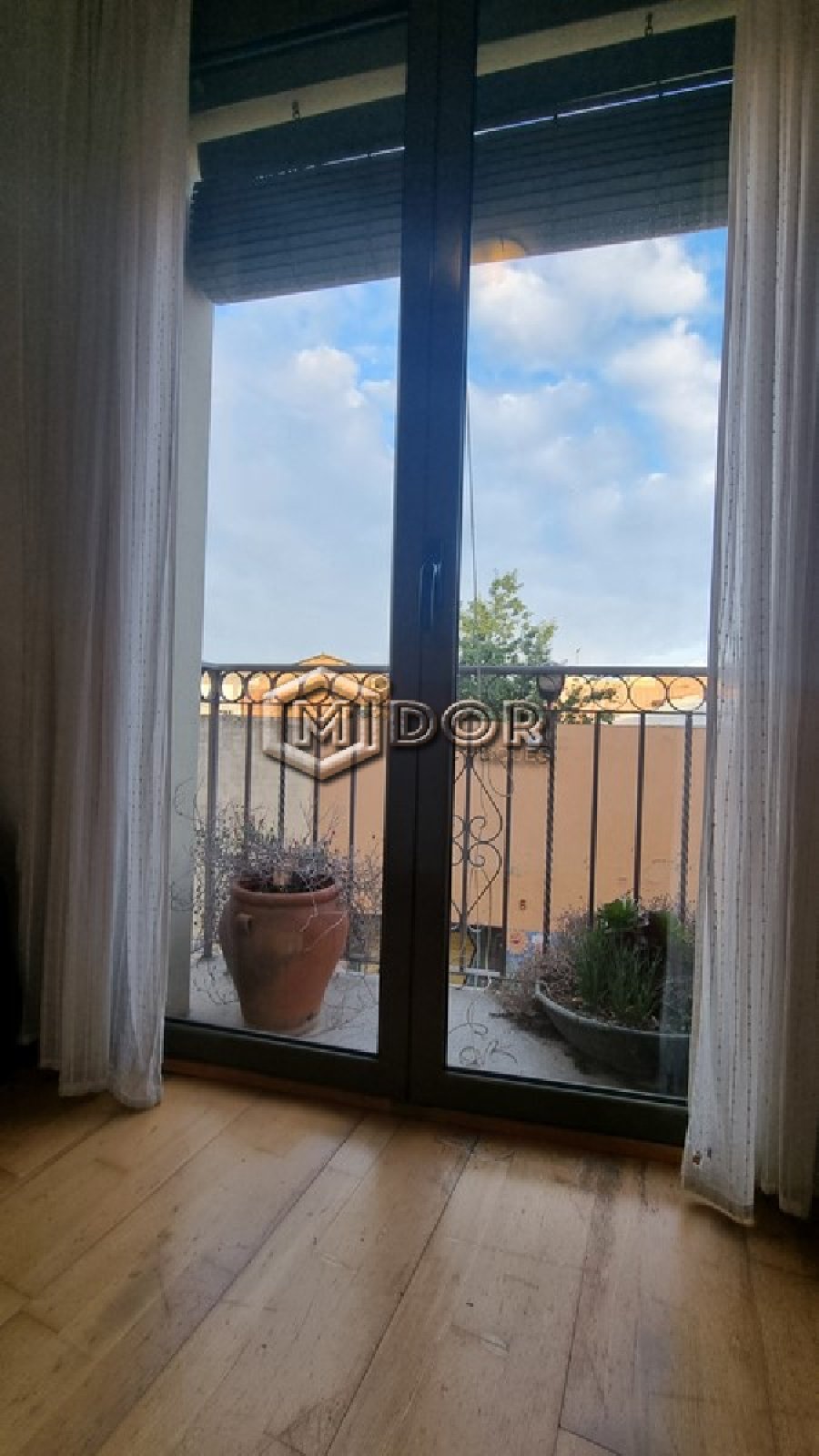 CASA ADOSSADA AMB PATI I GARATGE A 2 MINUTS DE LA PLATJA