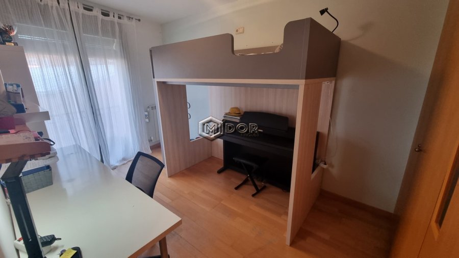 CASA ADOSSADA AMB PATI I GARATGE A 2 MINUTS DE LA PLATJA