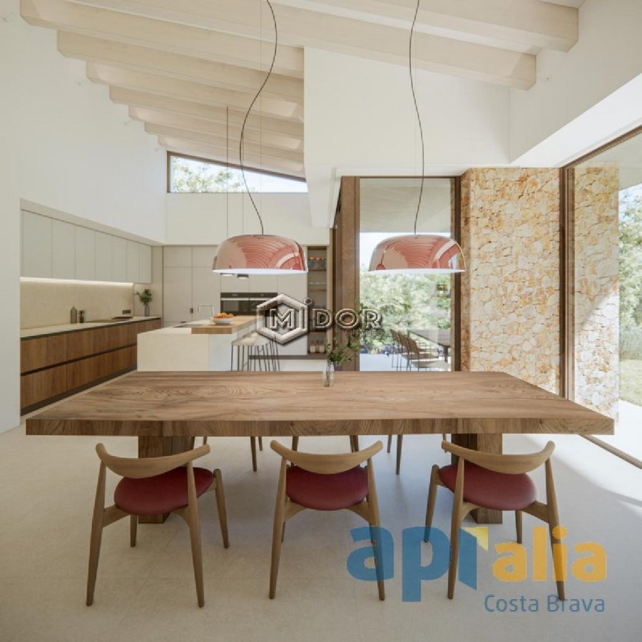 CASA D'OBRA NOVA DE DISENY A CALONGE