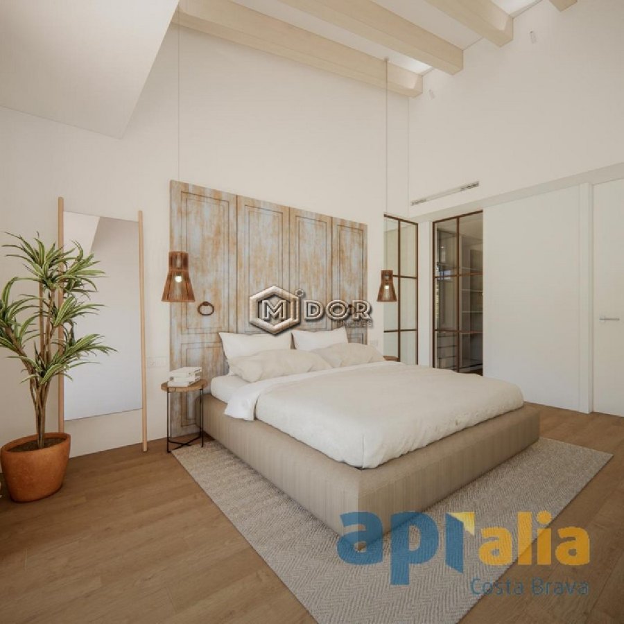 CASA D'OBRA NOVA DE DISENY A CALONGE