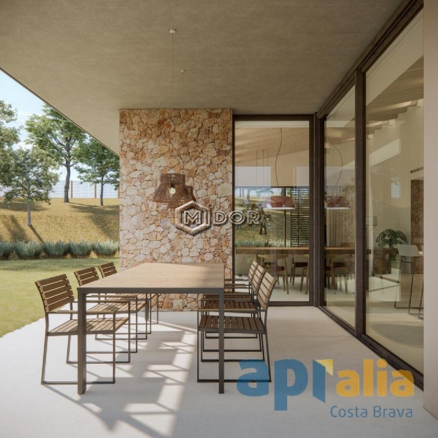 CASA D'OBRA NOVA DE DISENY A CALONGE