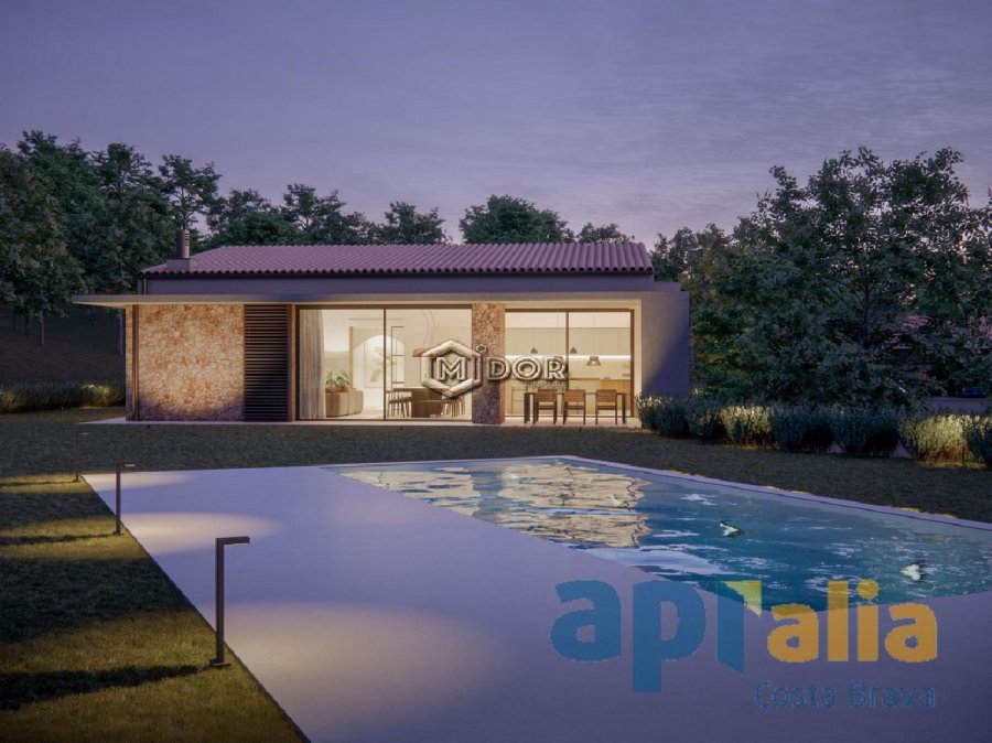 CASA D'OBRA NOVA DE DISENY A CALONGE