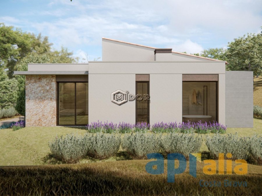 CASA D'OBRA NOVA DE DISENY A CALONGE