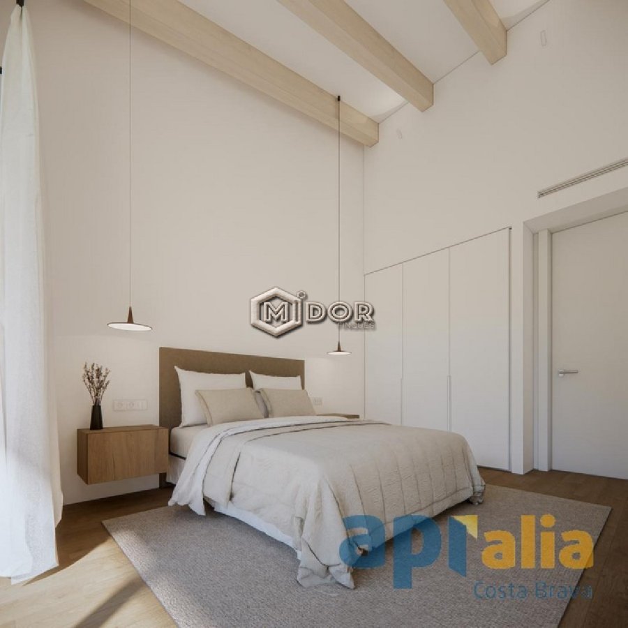 CASA D'OBRA NOVA DE DISENY A CALONGE