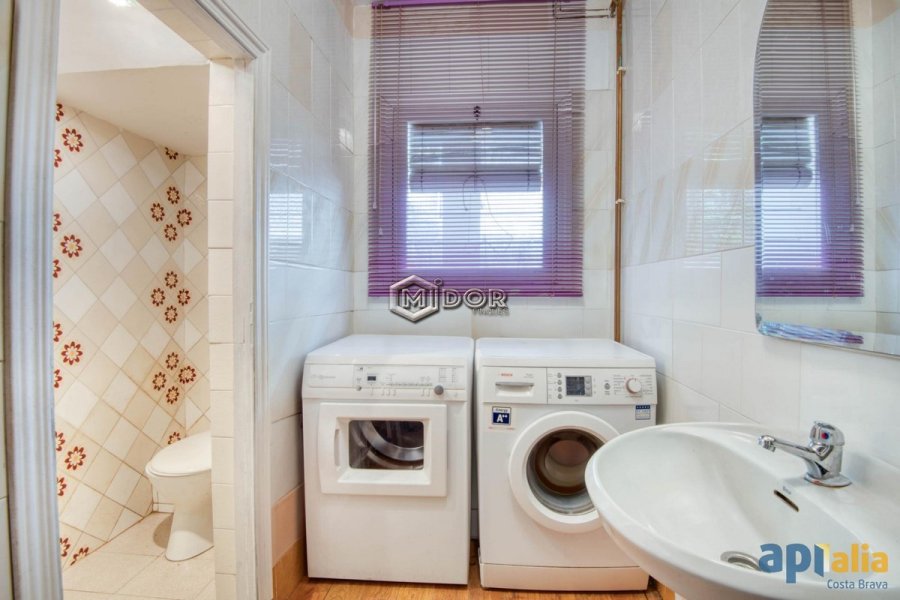 CASA AMB PISCINA EN URB. CASA NOVA (ST. FELIU DE GUIXOLS)