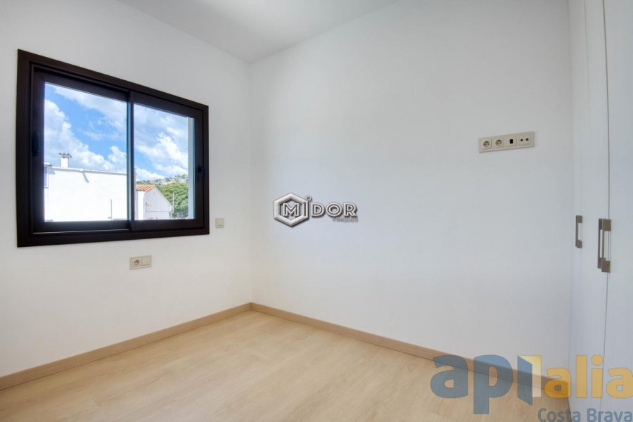 Àtic amb terrassa i solàrium privat
