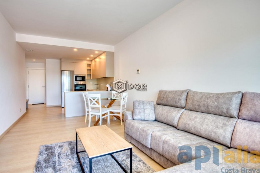 Àtic amb terrassa i solàrium privat