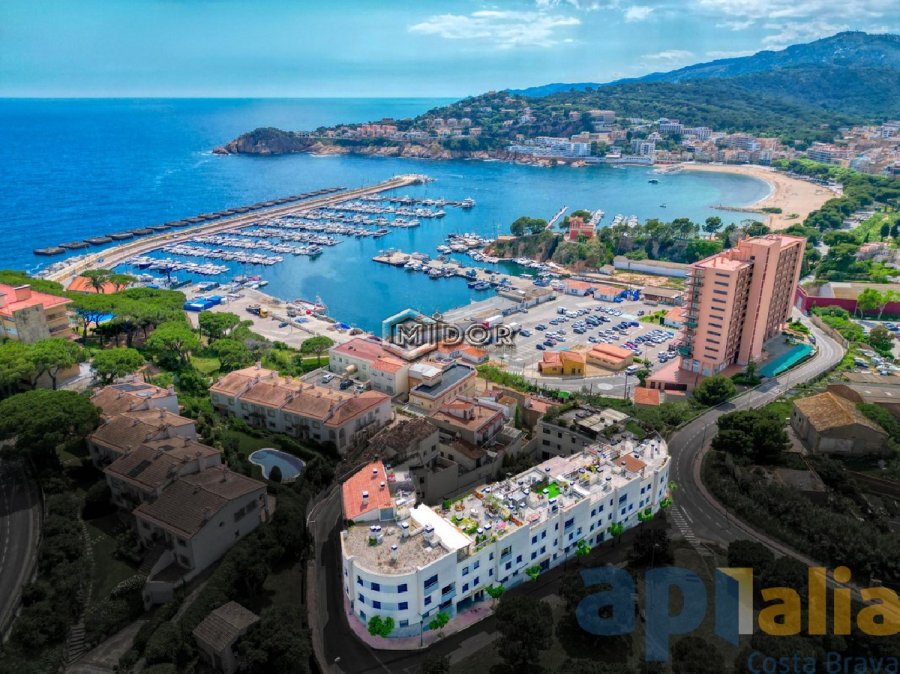 ATIC AMB TERRASSA Y PISCINA A 350m DE LA PLATJA