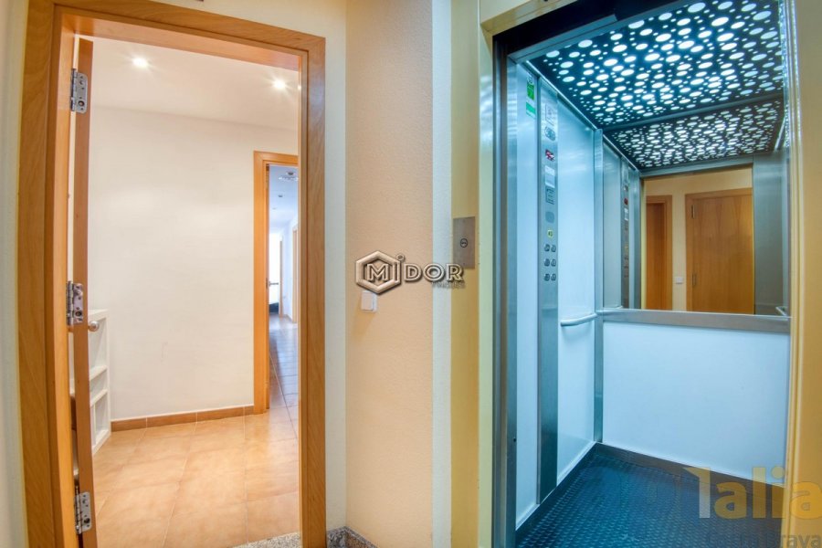 DUPLEX AMB TERRASSA