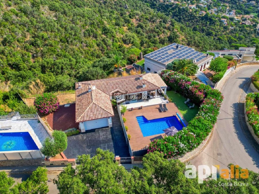 CASA AMB PISCINA I JARDI A VESCOMTAT DE CABANYES (CALONGE)