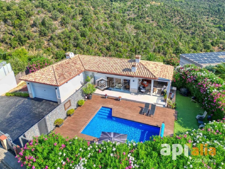 CASA AMB PISCINA I JARDI A VESCOMTAT DE CABANYES (CALONGE)
