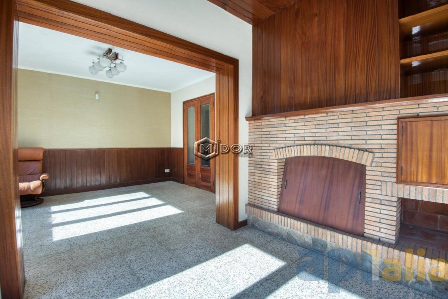 CASA CENTRICA AMB JARDI I GARATGE