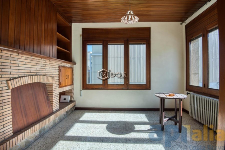 CASA CENTRICA AMB JARDI I GARATGE