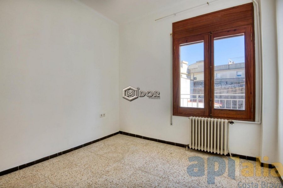 CASA CENTRICA AMB JARDI I GARATGE