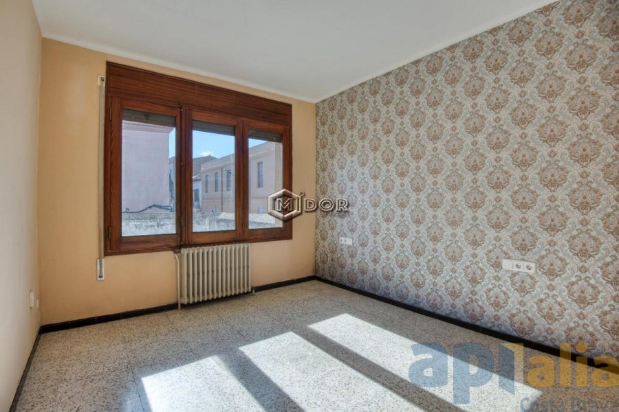 CASA CENTRICA AMB JARDI I GARATGE
