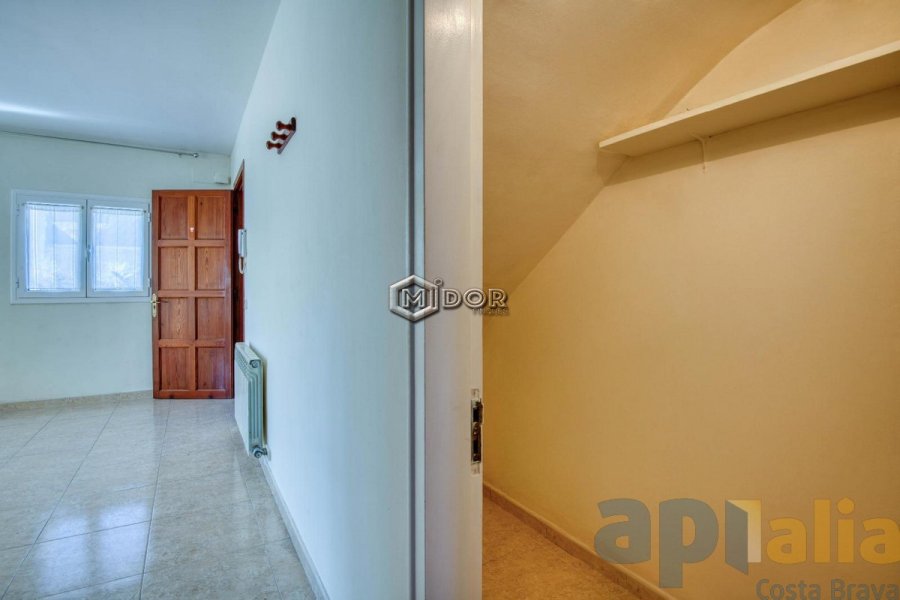 CASA CENTRICA AMB JARDI I GARATGE