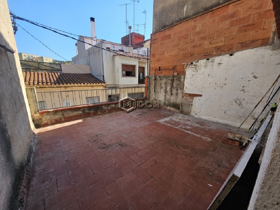 CASA DE POBLE A REFORMAR