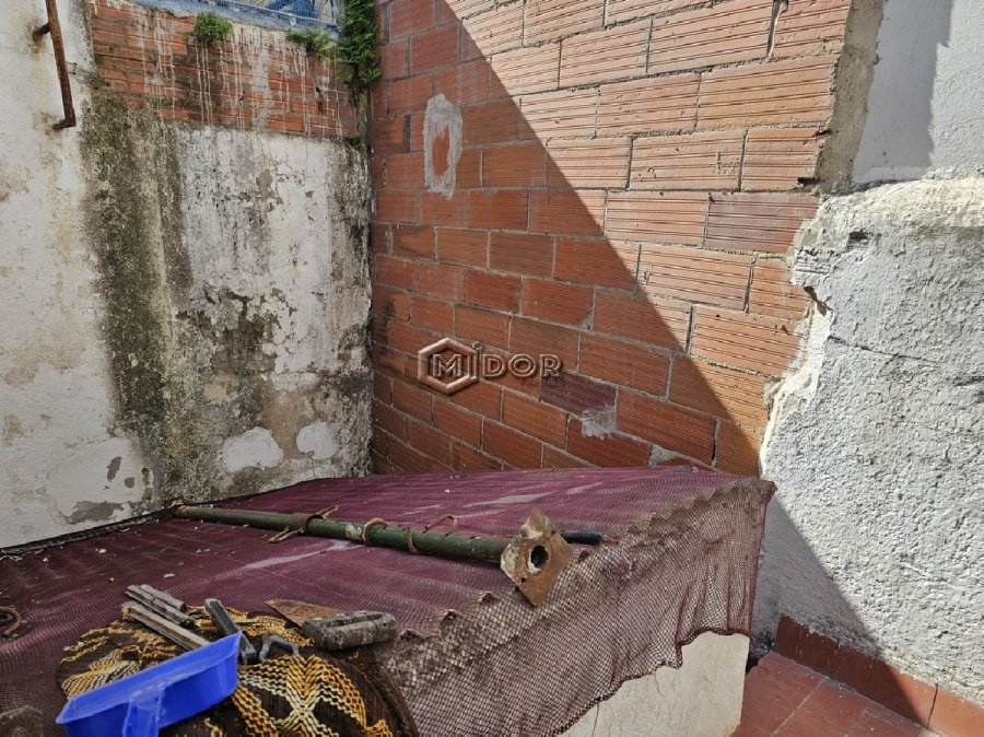 CASA DE POBLE A REFORMAR