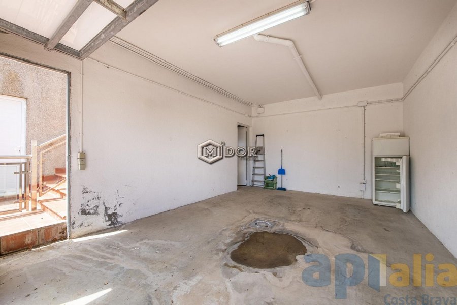 CASA ADOSSADA AMB VISTES I PISCINA AL MIRADOR S'AGARO-ST.POL