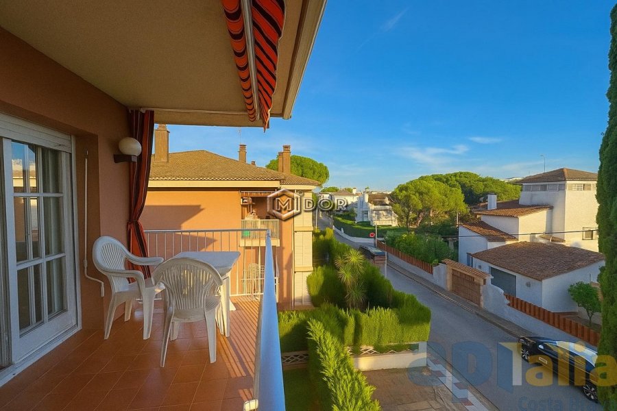 APARTAMENT EN ZONA FANALS PLATJA D'ARO