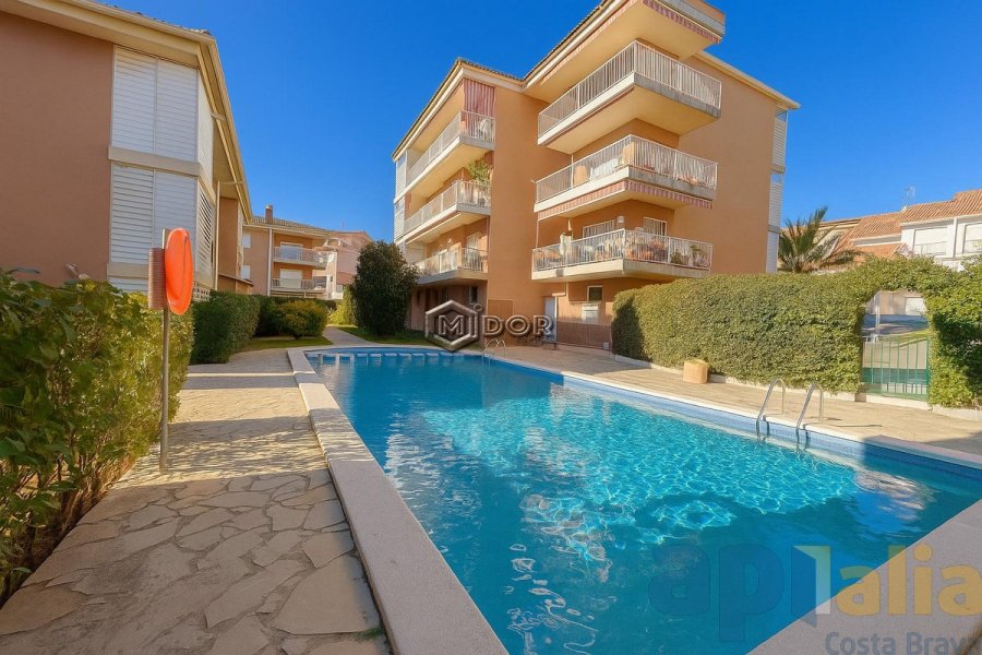 APARTAMENT EN ZONA FANALS PLATJA D'ARO