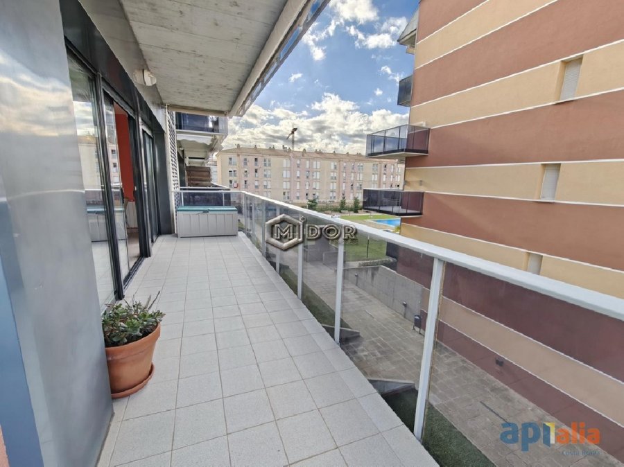 APARTAMENT AMB PISCINA COMUNITÀRIA I PARKING A ST. ANTONI DE CALONGE