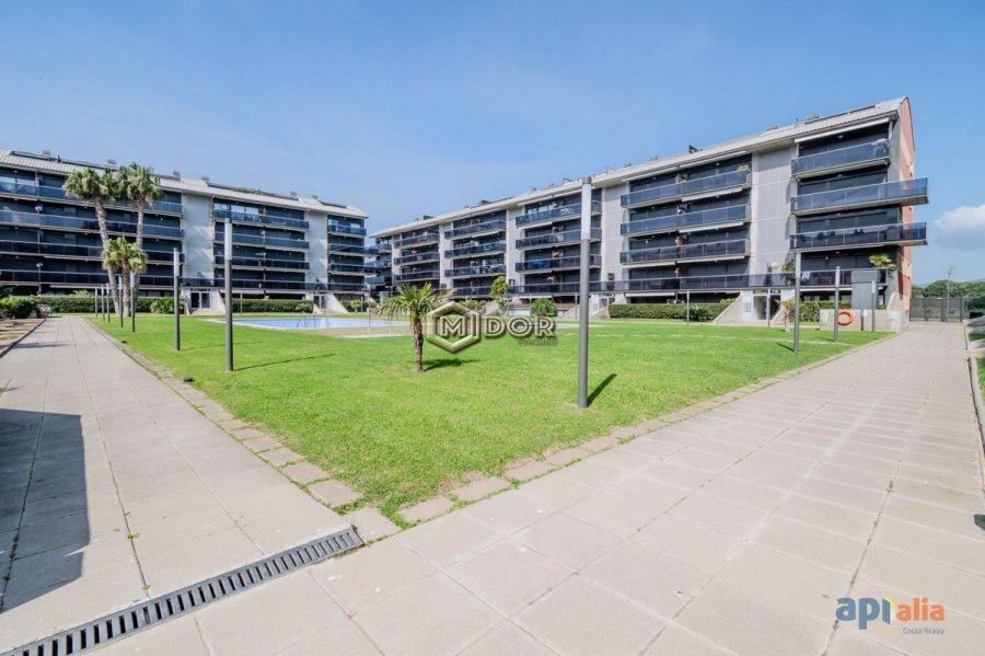 APARTAMENT AMB PISCINA COMUNITÀRIA I PARKING A ST. ANTONI DE CALONGE