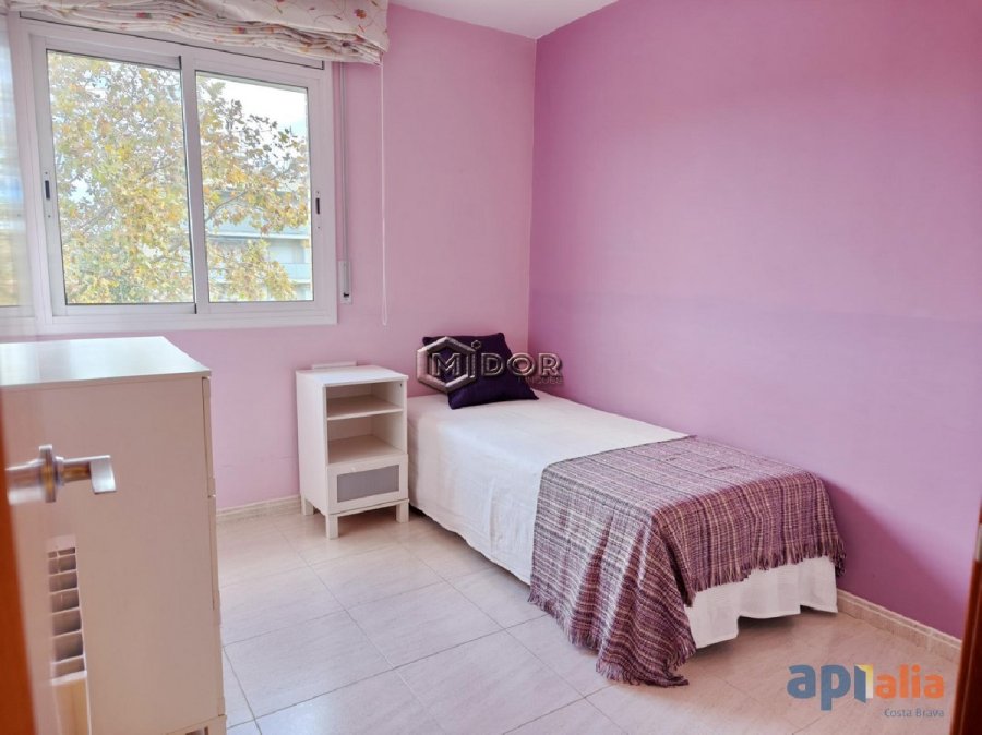 APARTAMENT AMB PISCINA COMUNITÀRIA I PARKING A ST. ANTONI DE CALONGE