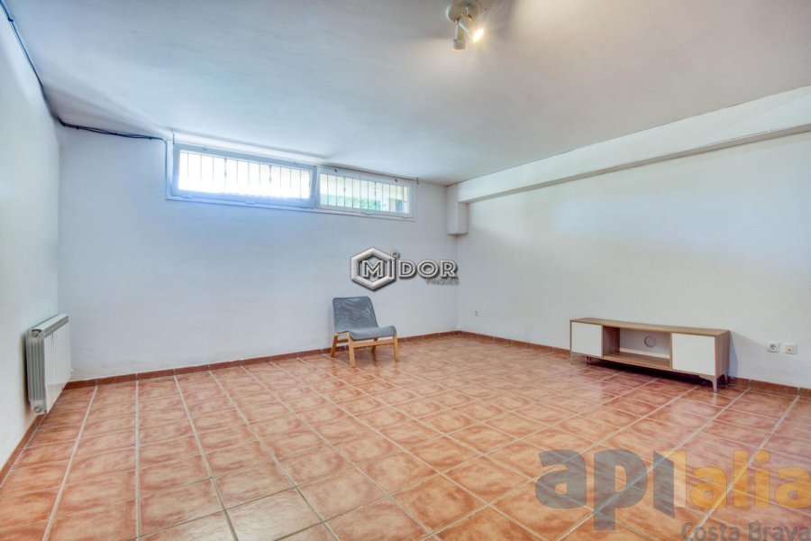 CASA ADOSSADA AMB VISTES A MAR I PISCINA (LLICÈNCIA TURÍSTICA)