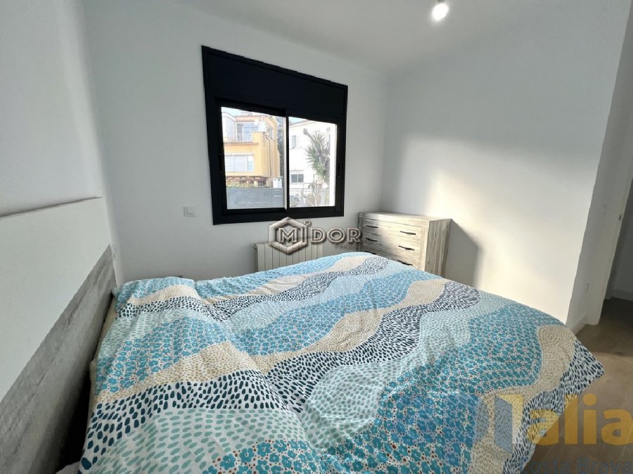 CASA EN PLANTA BAIXA REFORMADA AMB TERRASSA