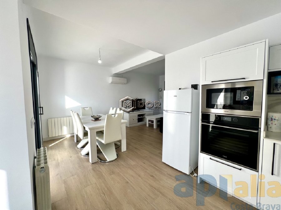 CASA EN PLANTA BAIXA REFORMADA AMB TERRASSA