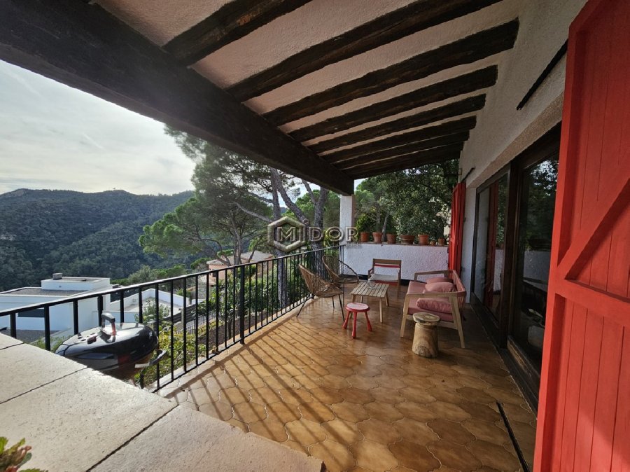CASA AMB VISTES A MAR I MUNTANYA (LLICÈNCIA TURÍSTICA)