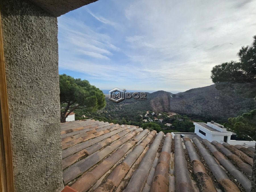 CASA AMB VISTES A MAR I MUNTANYA (LLICÈNCIA TURÍSTICA)