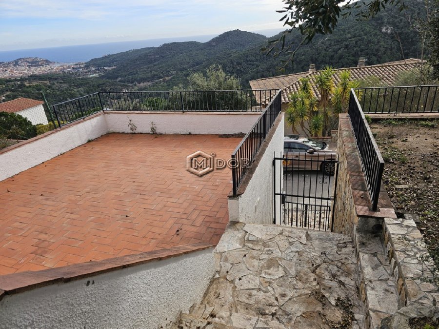 CASA AMB VISTES A MAR I MUNTANYA (LLICÈNCIA TURÍSTICA)
