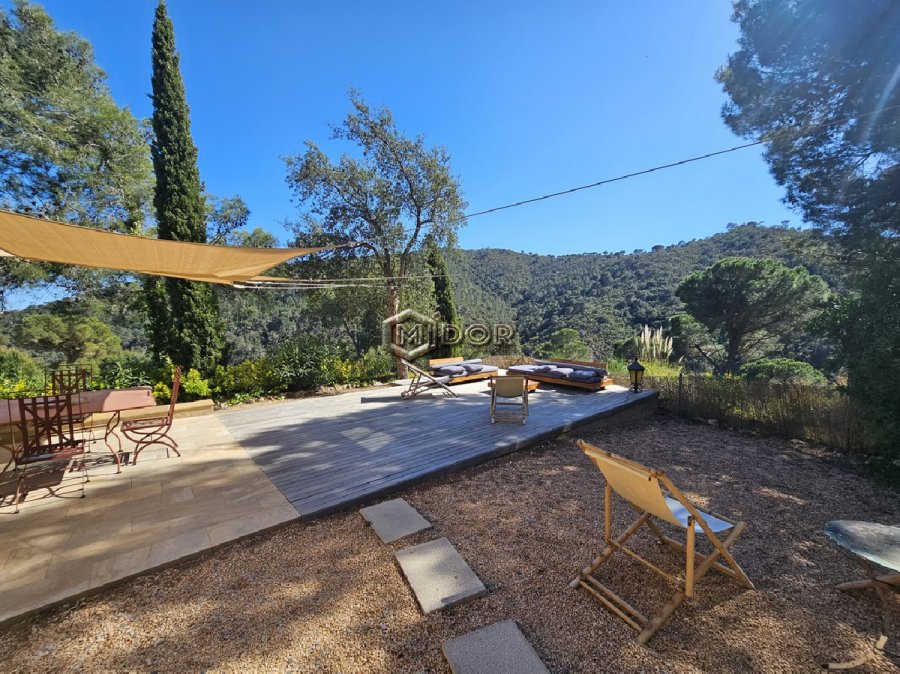 CASA AMB PISCINA I VISTES A LA MUNTANYA