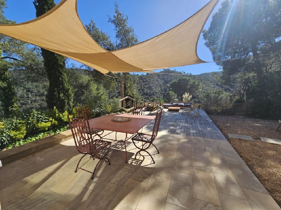 CASA AMB PISCINA I VISTES A LA MUNTANYA