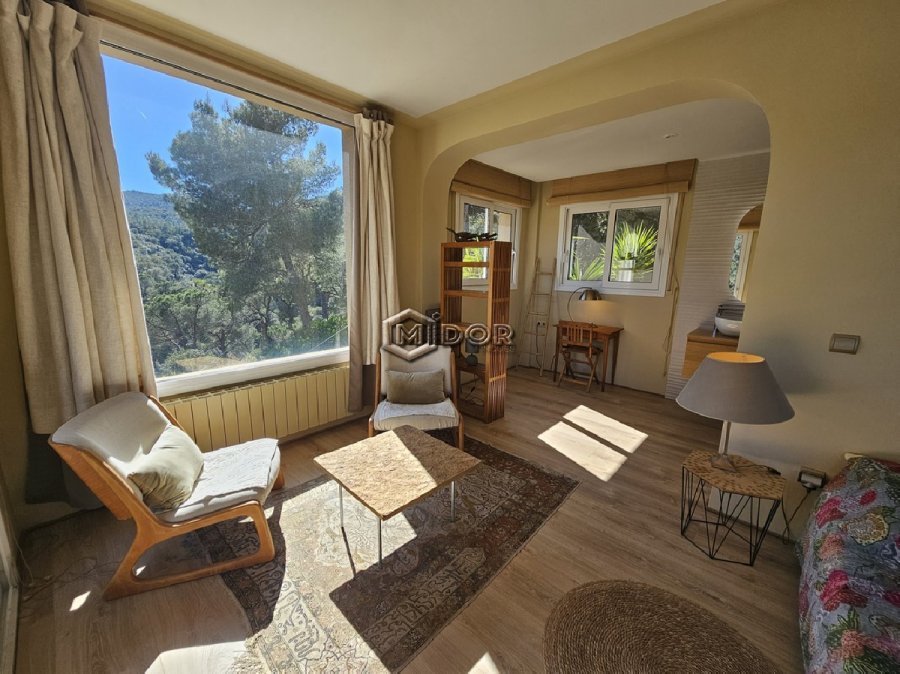 CASA AMB PISCINA I VISTES A LA MUNTANYA