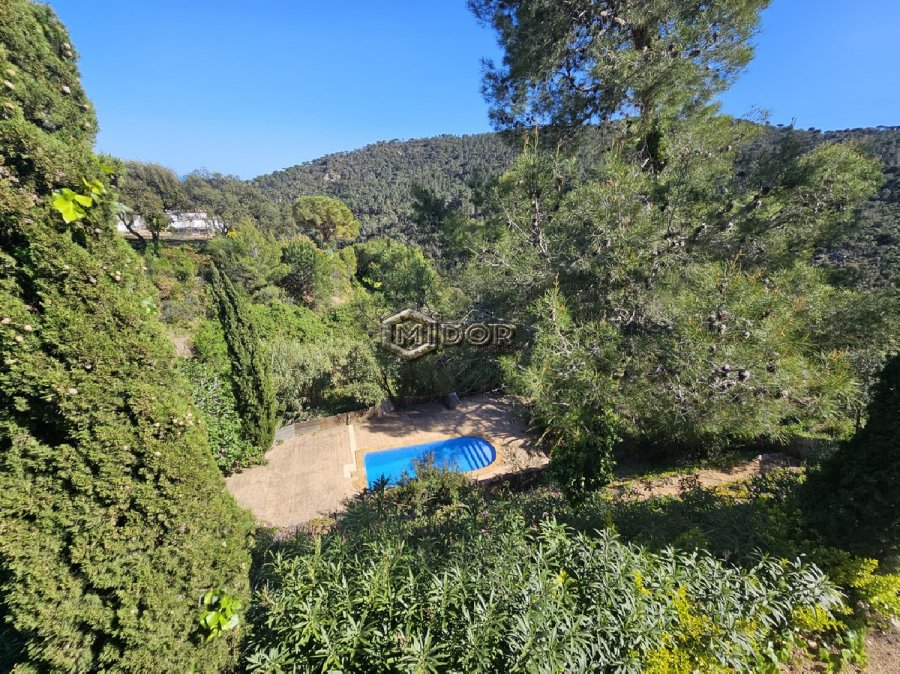 CASA AMB PISCINA I VISTES A LA MUNTANYA