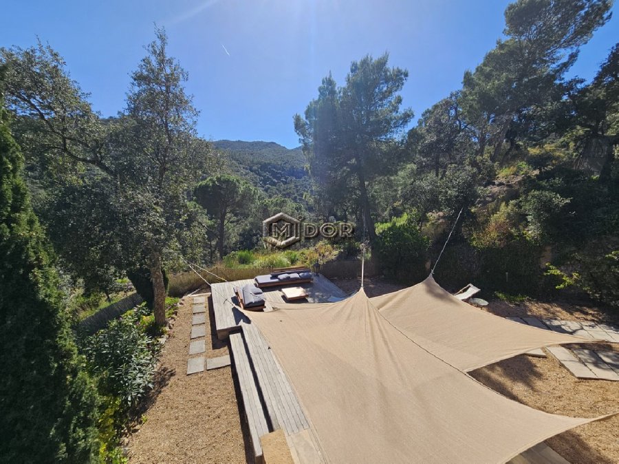 CASA AMB PISCINA I VISTES A LA MUNTANYA