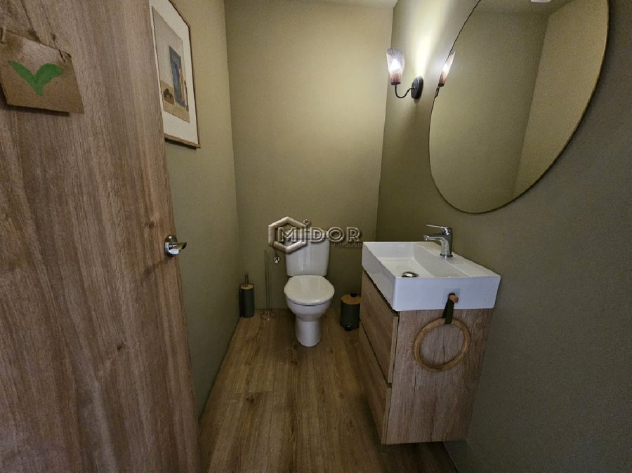 CASA AMB PISCINA I VISTES A LA MUNTANYA