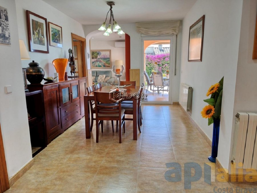 CASA AMB PISCINA A MAS PERE (CALONGE)
