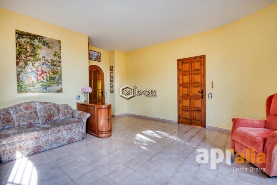 CASA AMB VISTES AL MAR I APARTAMENT D'INVIDATS
