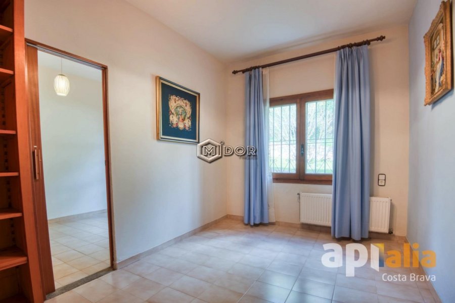 CASA AMB VISTES AL MAR I APARTAMENT D'INVIDATS