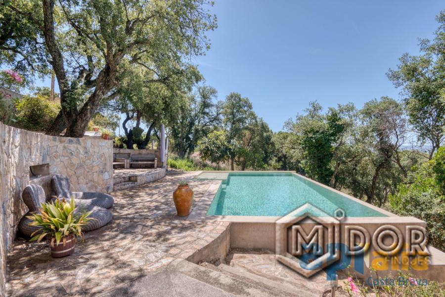 CASA AMB PISCINA A ST. MIQUEL D'ARO