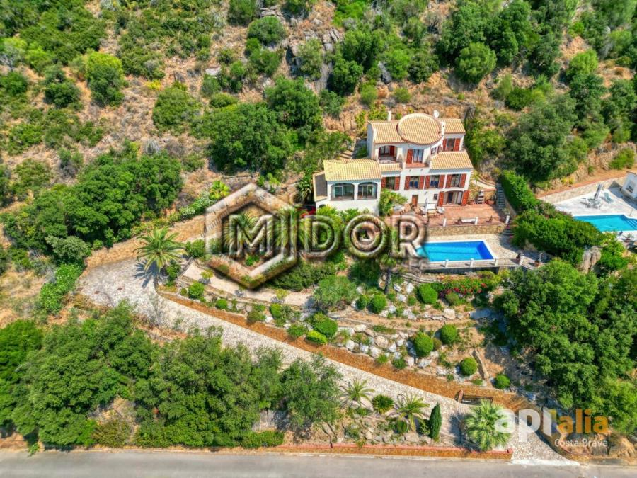 CASA AMB PISCINA A CALONGE