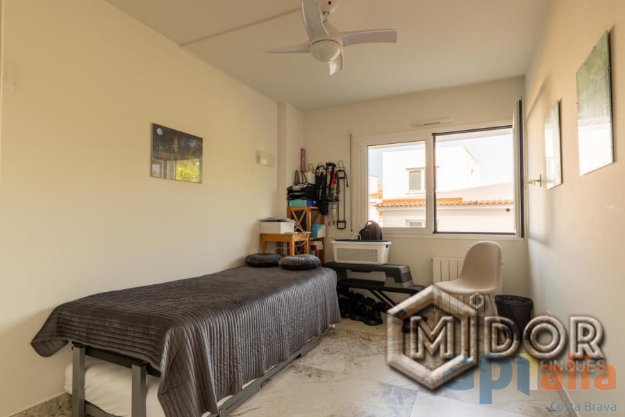 APARTAMENT A ZONA MARINA PORT D'ARO (PLATJA D'ARO)