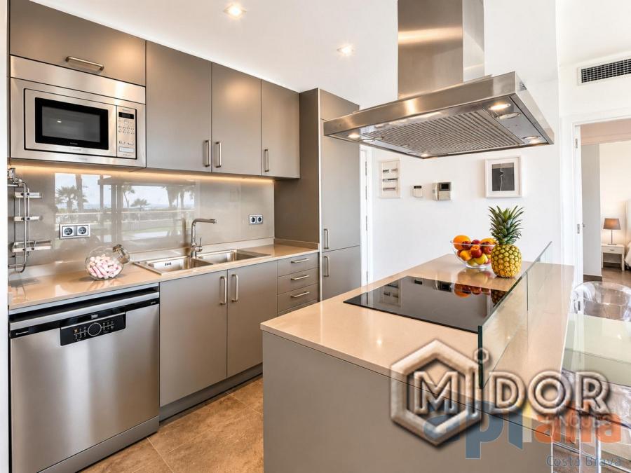 BEACHFRONT APARTMENT WITH TORURIST LICENSE