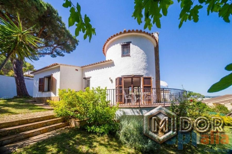 CASA CON VISTAS A MAR EN TORREVALENTINA (ST.ANTONI DE CALONGE)