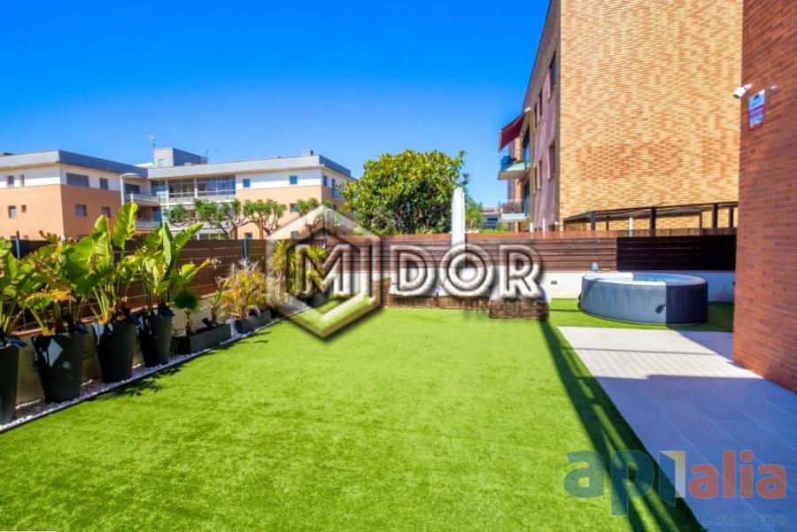 PLANTA BAIXA AMB JARDÍ A ST. ANTONI DE CALONGE