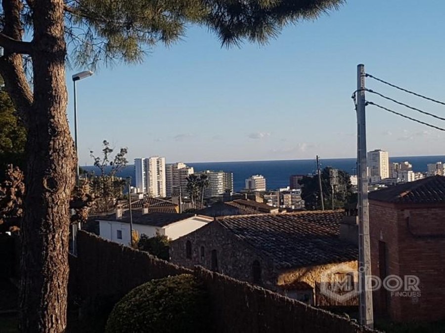XALET AMB VISTES A MAR